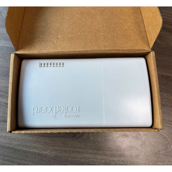 Thiết bị định tuyến MikroTik RB960PGS-PB – Hỗ trợ PoE 4 cổng, gắn ngoài trời - Hình ảnh 5